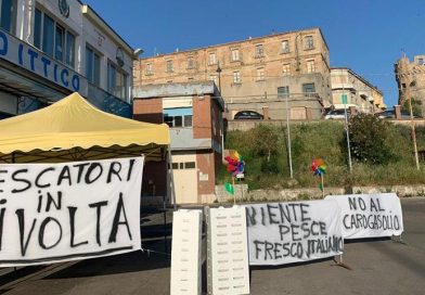 PESCA, CONFERMATO LO SCIOPERO DEL 22 OTTOBRE PESCA, CONFERMATO LO SCIOPERO DEL 22 OTTOBRE
