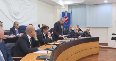 IL CONSIGLIO REGIONALE RICORDA I 27 BAMBINI E LA MAESTRA MOSTRI A SAN GIULIANO DI PUGLIA