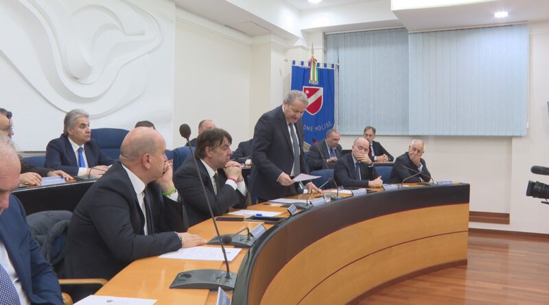 IL CONSIGLIO REGIONALE RICORDA I 27 BAMBINI E LA MAESTRA MOSTRI A SAN GIULIANO DI PUGLIA