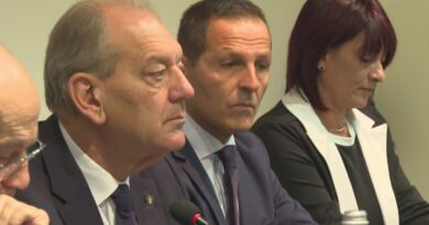 NO AL VELO ISLAMICO NELLE SCUOLE. PETIZIONE POPOLARE DI FRATELLI D’ITALIA